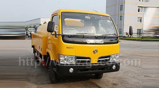 东风金霸小型高压清洗车